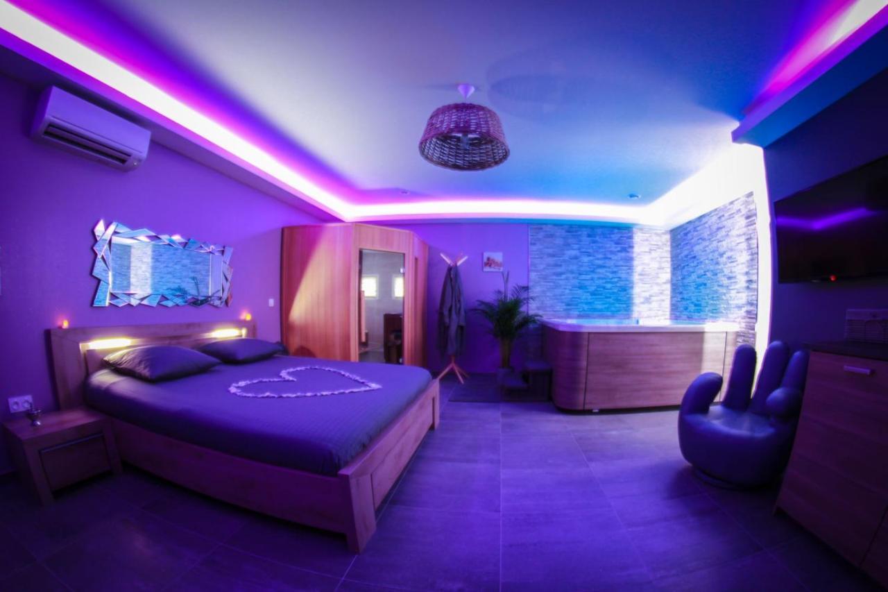 Nuit Vip Spa Sauna Privatif Le Rove Exterior foto